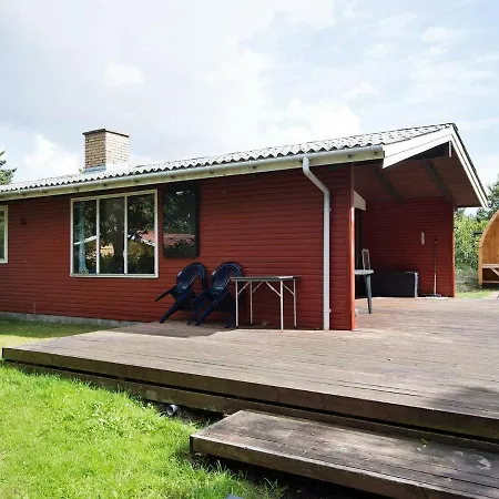 4 Person Holiday Home In Lb K